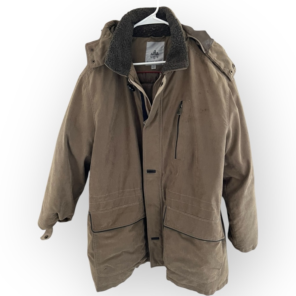 Like new Rainforest Men's Jacket